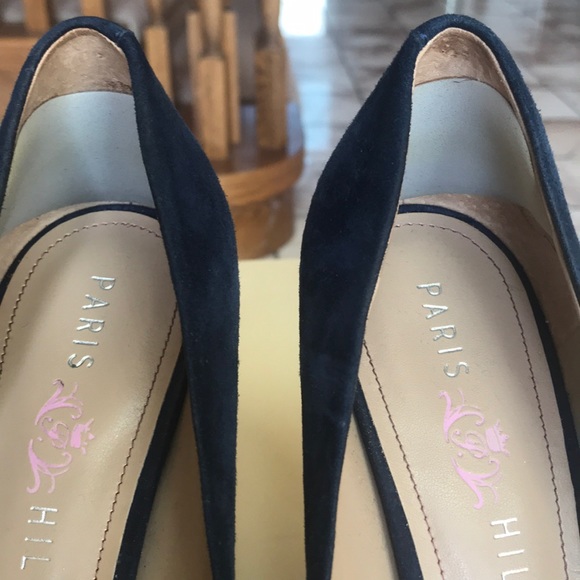 Paris Hilton ‘Amelie’ Suede Heels - Picture 4 of 7